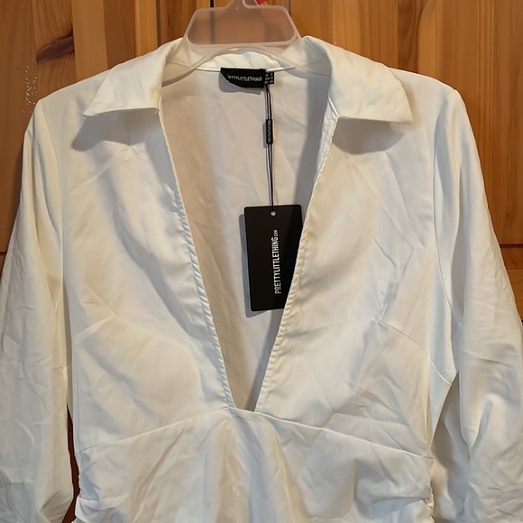 NWT Pretty Little Thing dress with ruching - Picture 3 of 8